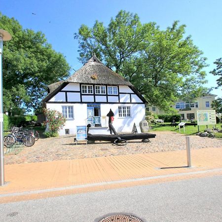 Fewo Mit Meerblick, Gratis Nutzung Vom Ahoi Erlebnisbad Und Sauna In Sellin - Haus Blick Zur See Fewo 11 Goehren (Ruegen) Exterior foto
