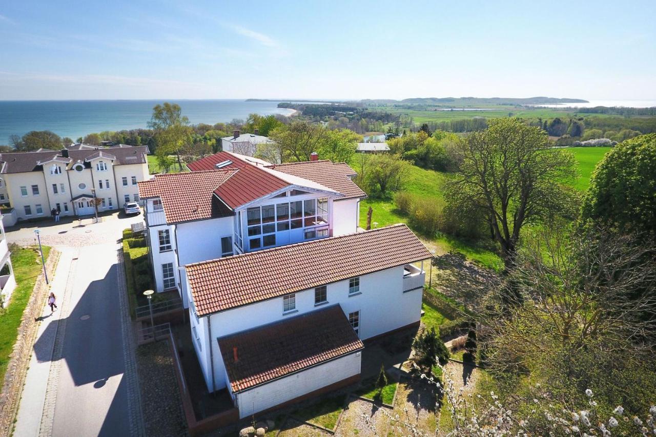 Fewo Mit Meerblick, Gratis Nutzung Vom Ahoi Erlebnisbad Und Sauna In Sellin - Haus Blick Zur See Fewo 11 Goehren (Ruegen) Exterior foto